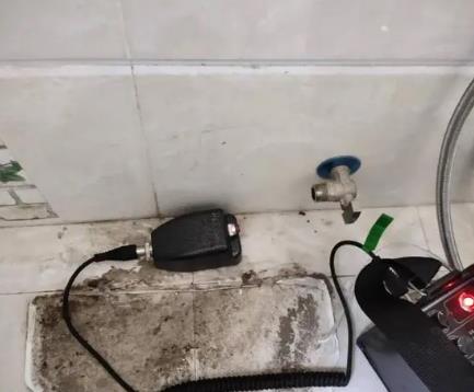 稻城屋顶漏水维修公司分享下卫生间漏水的危害及解决方法